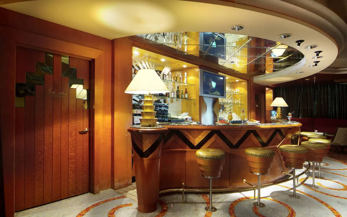 Manhattan KTV & PUB